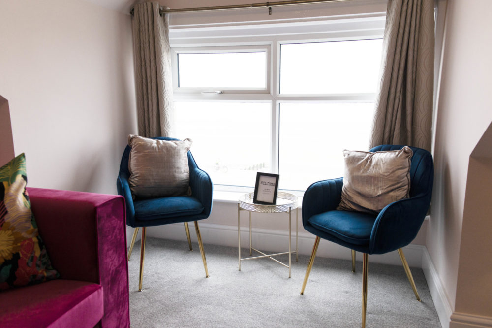 Highcliffe Apartments Sunset Suite Living Area