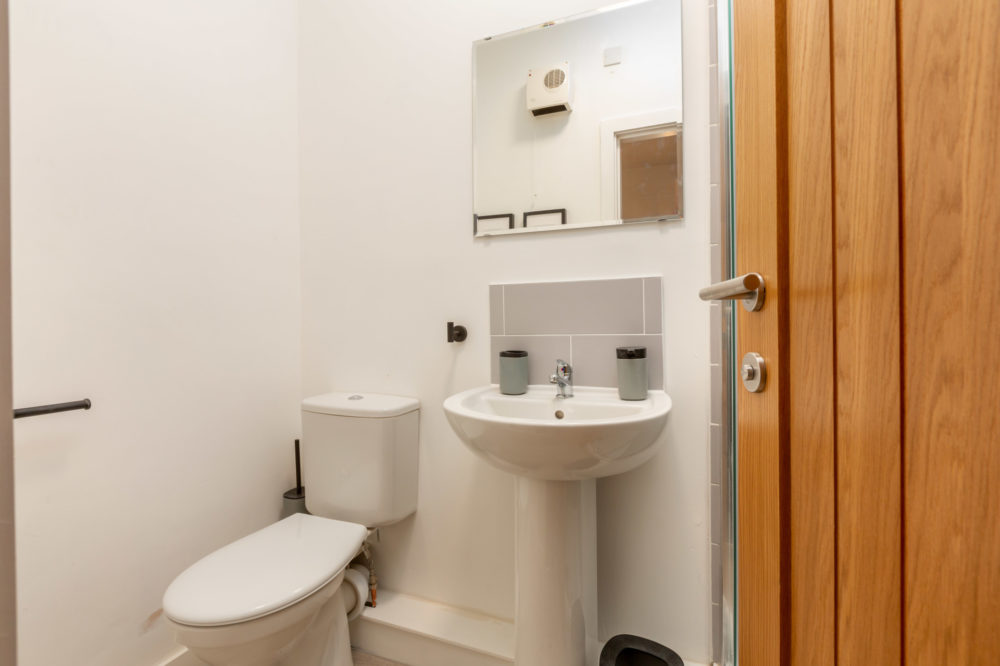 Charnley Road Apartment 5 Bathroom